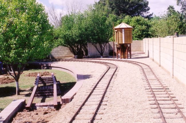 Turntable spur and lead trestle