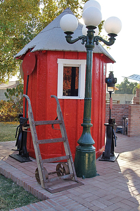 Phone Booth 