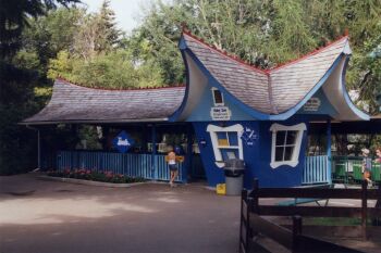 Storyland Valley Zoo Depot